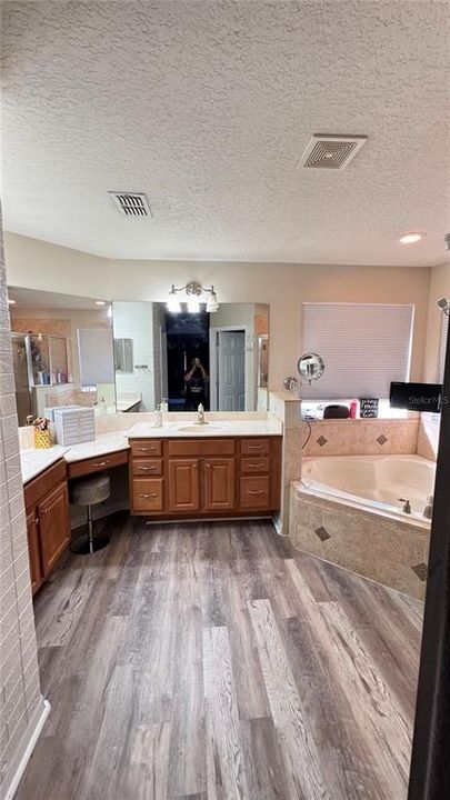 На продажу: $815,000 (5 спален, 3 ванн, 3211 Квадратных фут)