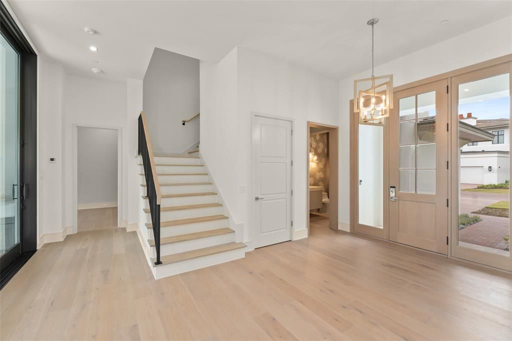 出租: $18,000 (4 贝兹, 4 浴室, 3239 平方英尺)