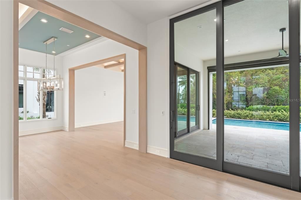 出租: $18,000 (4 贝兹, 4 浴室, 3239 平方英尺)