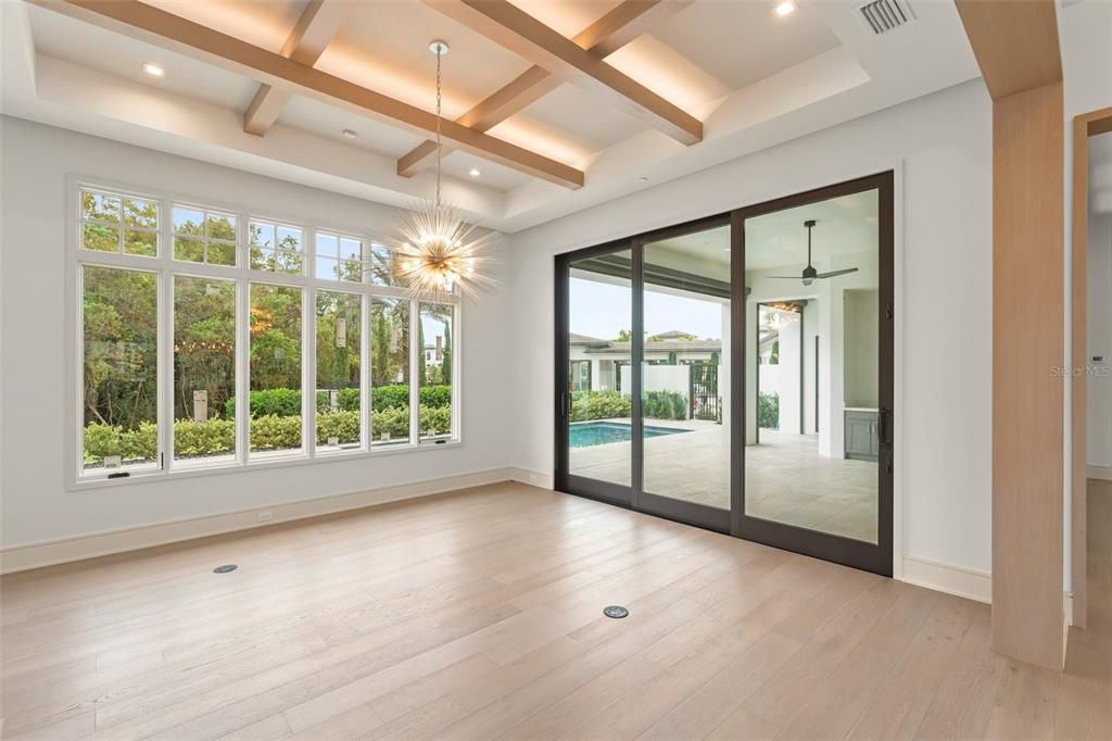 出租: $18,000 (4 贝兹, 4 浴室, 3239 平方英尺)