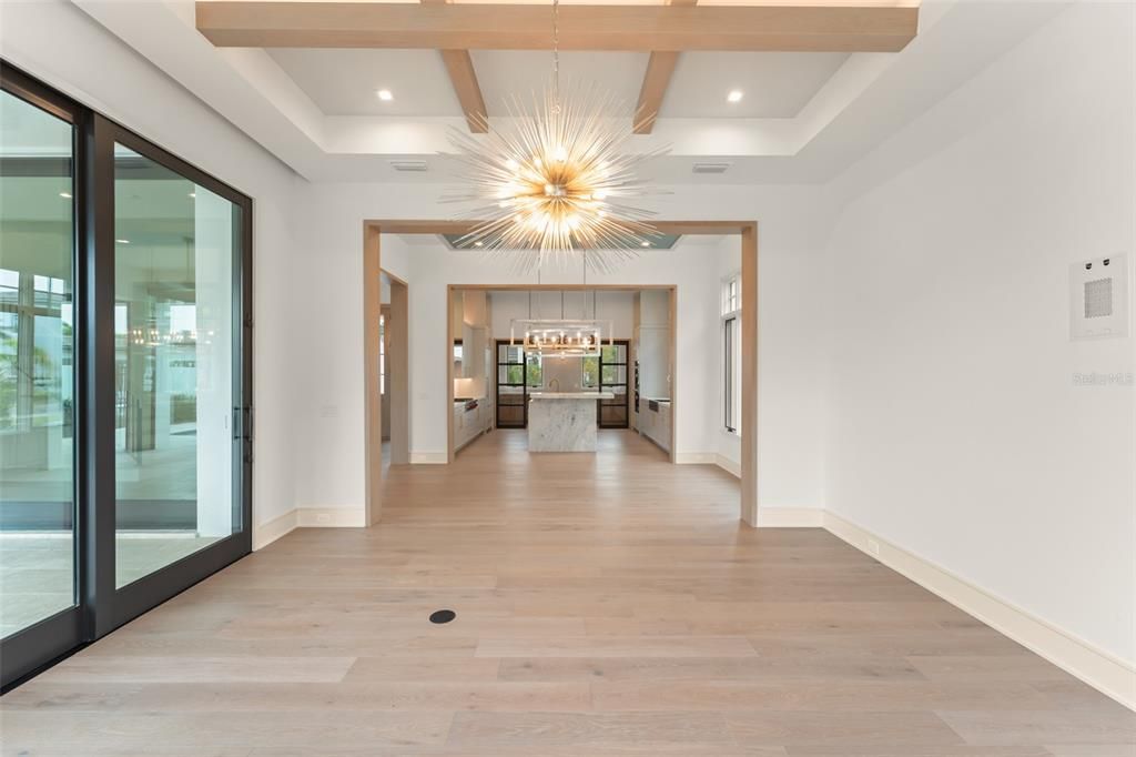 出租: $18,000 (4 贝兹, 4 浴室, 3239 平方英尺)