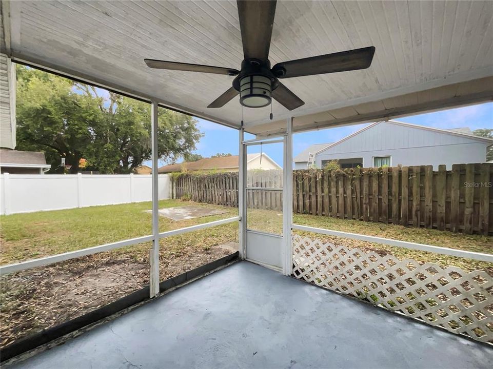 待售: $227,000 (2 贝兹, 2 浴室, 1025 平方英尺)