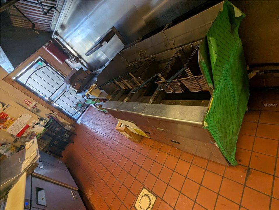 待售: $425,000 (0 贝兹, 0 浴室, 64694 平方英尺)