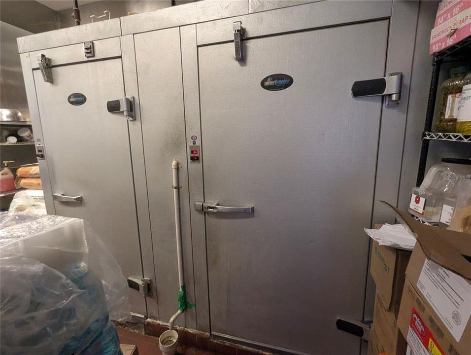 待售: $425,000 (0 贝兹, 0 浴室, 64694 平方英尺)