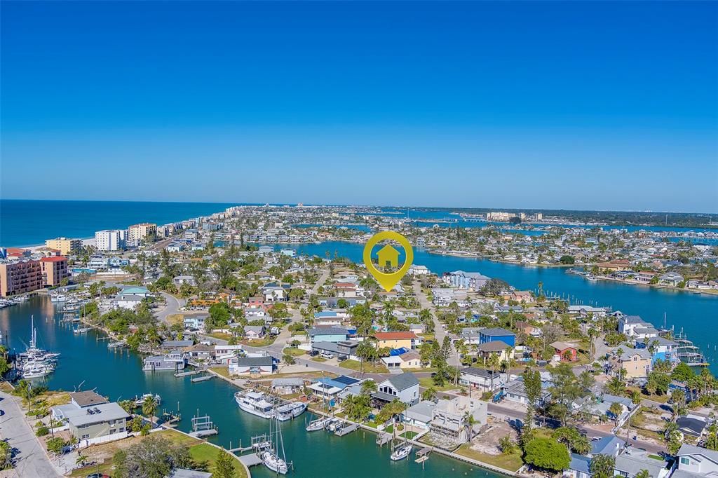 For Rent: $2,200 (2 beds, 1 baths, 676 Square Feet)