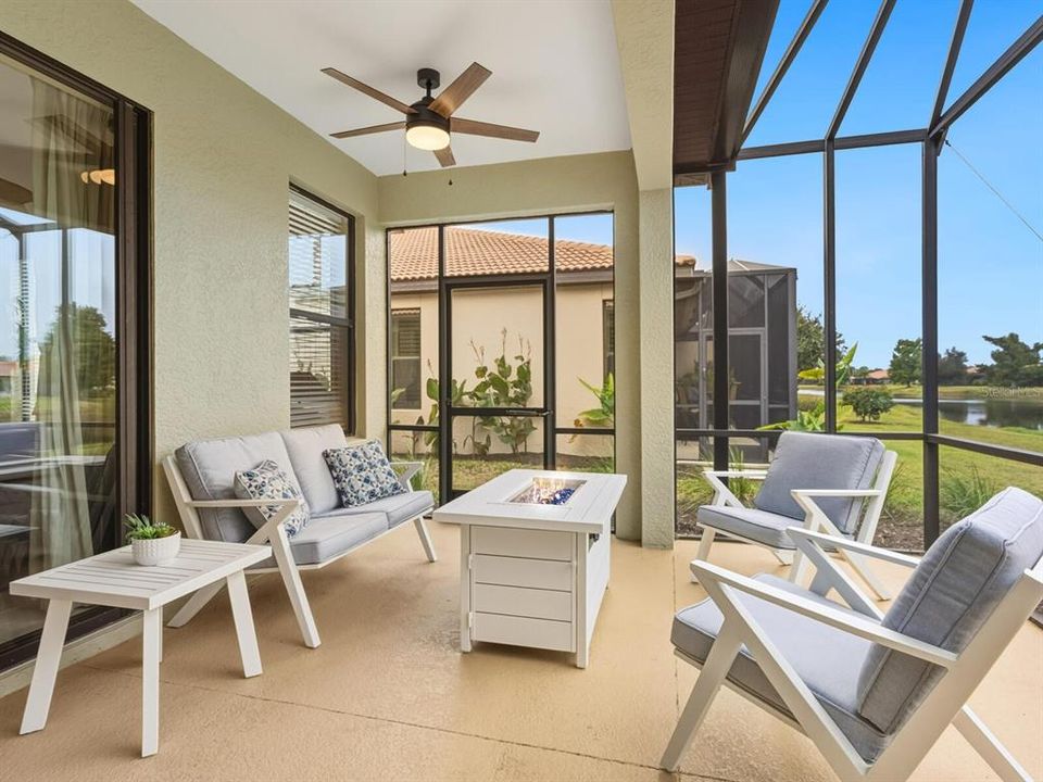 合同活跃: $359,900 (2 贝兹, 2 浴室, 1685 平方英尺)