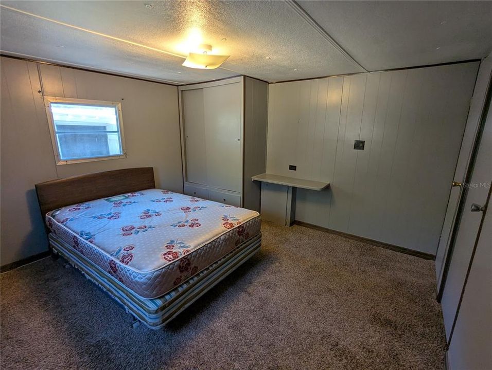 На продажу: $59,900 (3 спален, 2 ванн, 896 Квадратных фут)