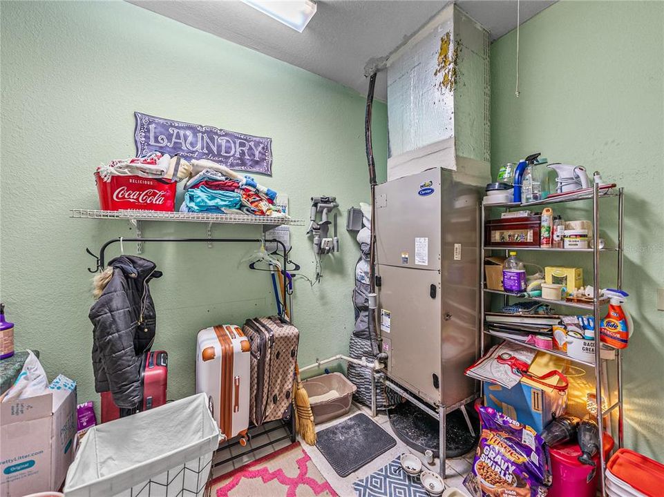 En Venta: $1,525,000 (3 camas, 2 baños, 5880 Pies cuadrados)