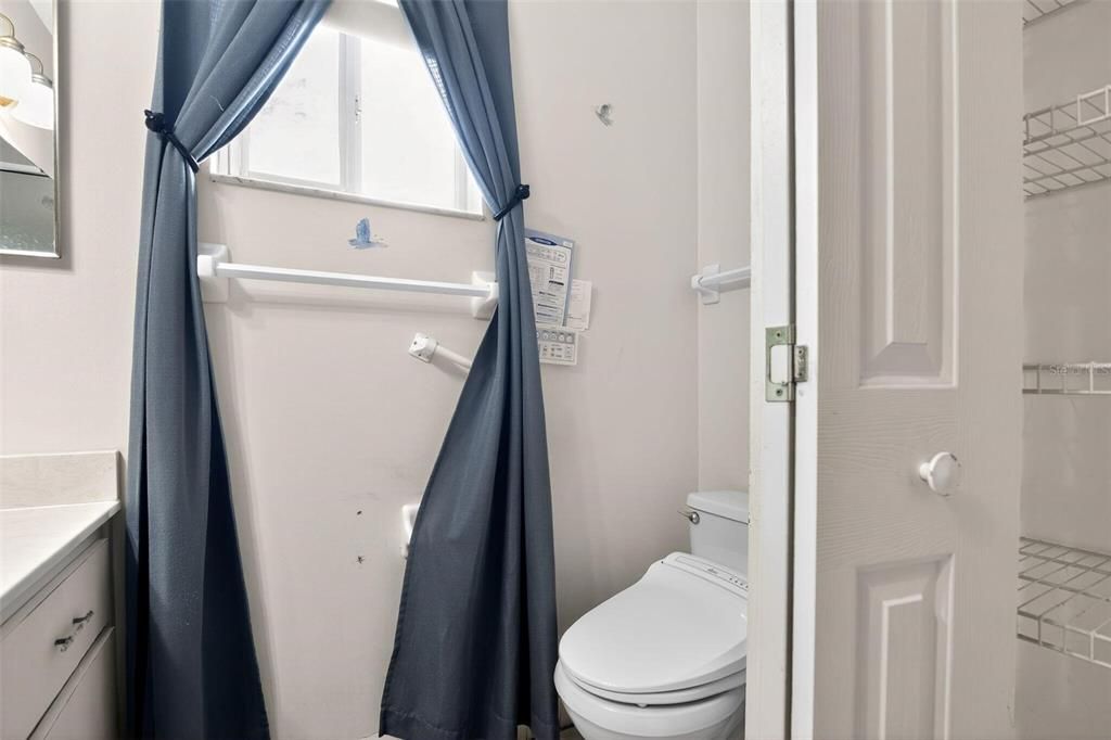 For Sale: $210,990 (2 beds, 2 baths, 1460 Square Feet)