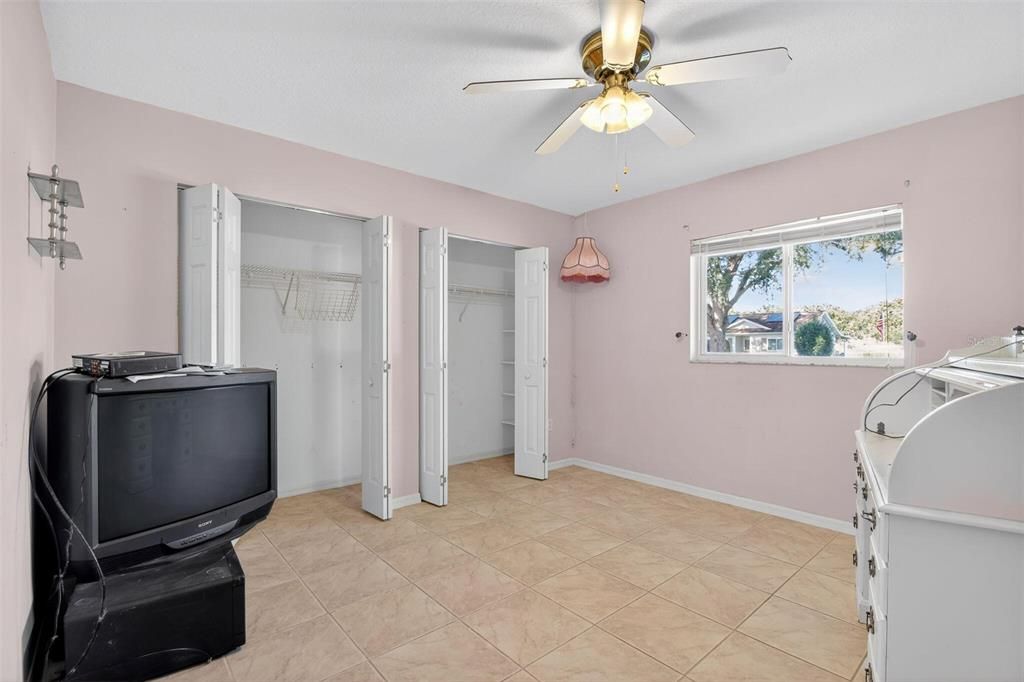 For Sale: $210,990 (2 beds, 2 baths, 1460 Square Feet)