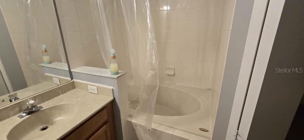 En Venta: $356,000 (3 camas, 2 baños, 1265 Pies cuadrados)