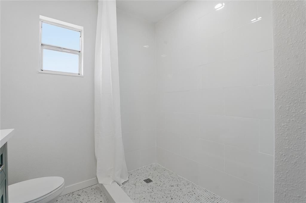 For Sale: $369,000 (3 beds, 2 baths, 1344 Square Feet)