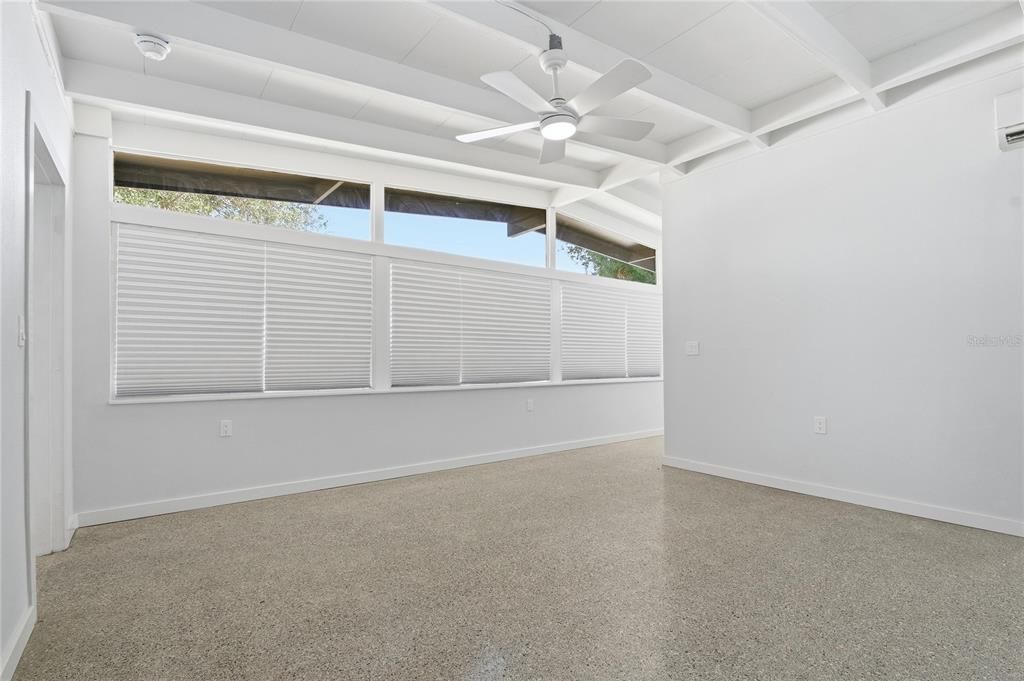 For Sale: $369,000 (3 beds, 2 baths, 1344 Square Feet)