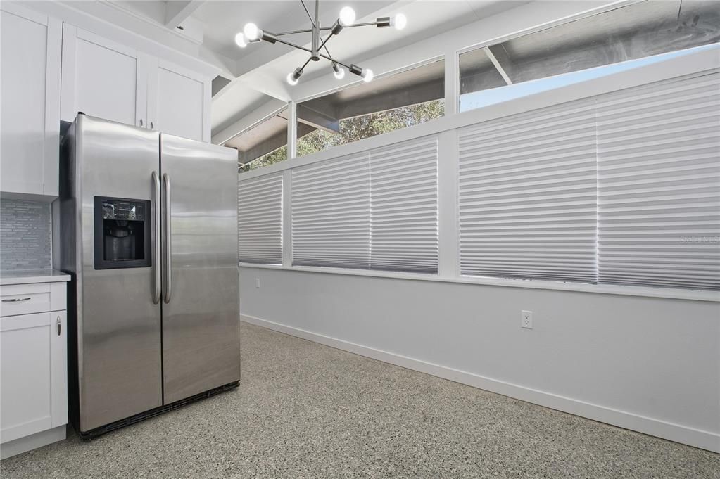 For Sale: $369,000 (3 beds, 2 baths, 1344 Square Feet)