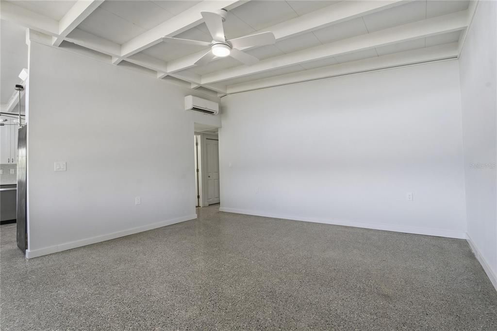 For Sale: $369,000 (3 beds, 2 baths, 1344 Square Feet)