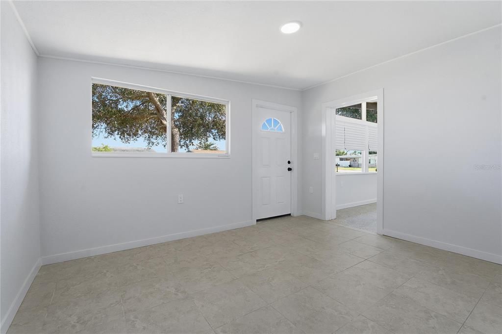 For Sale: $369,000 (3 beds, 2 baths, 1344 Square Feet)