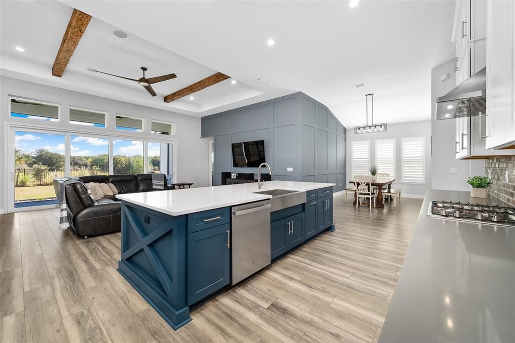 For Sale: $731,850 (4 beds, 3 baths, 2541 Square Feet)