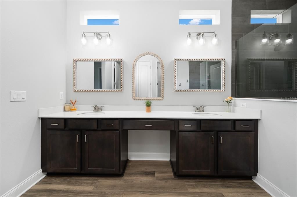 For Sale: $731,850 (4 beds, 3 baths, 2541 Square Feet)