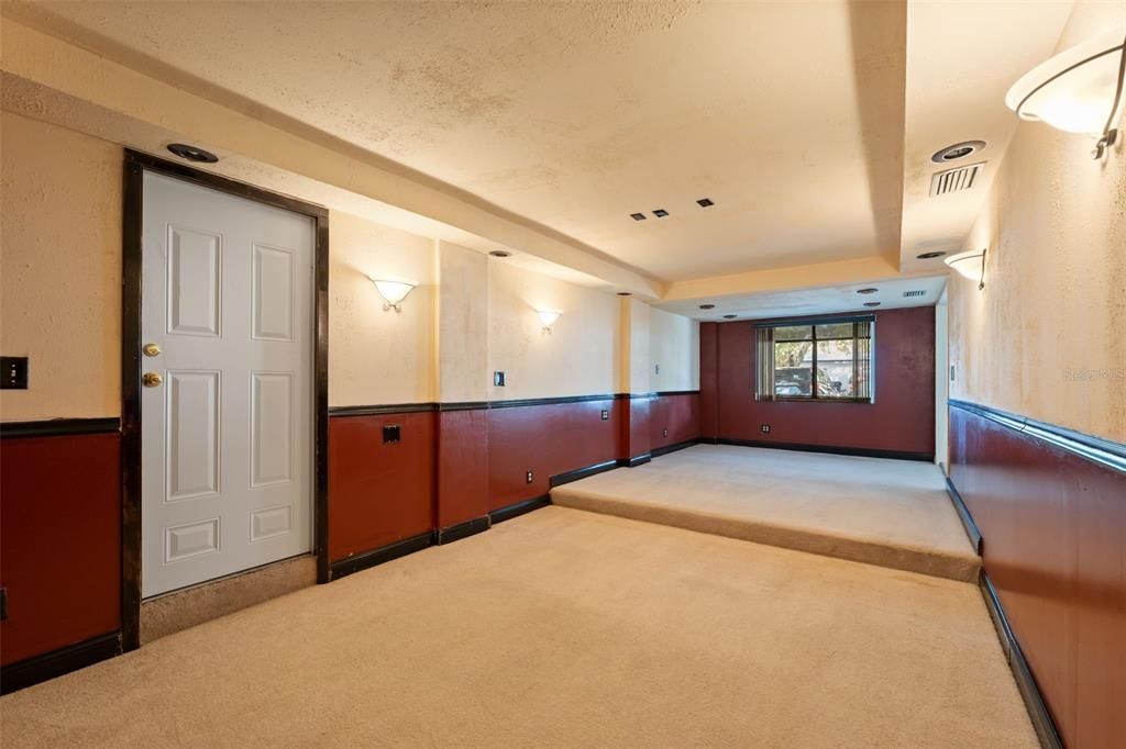 待售: $349,000 (4 贝兹, 2 浴室, 1731 平方英尺)