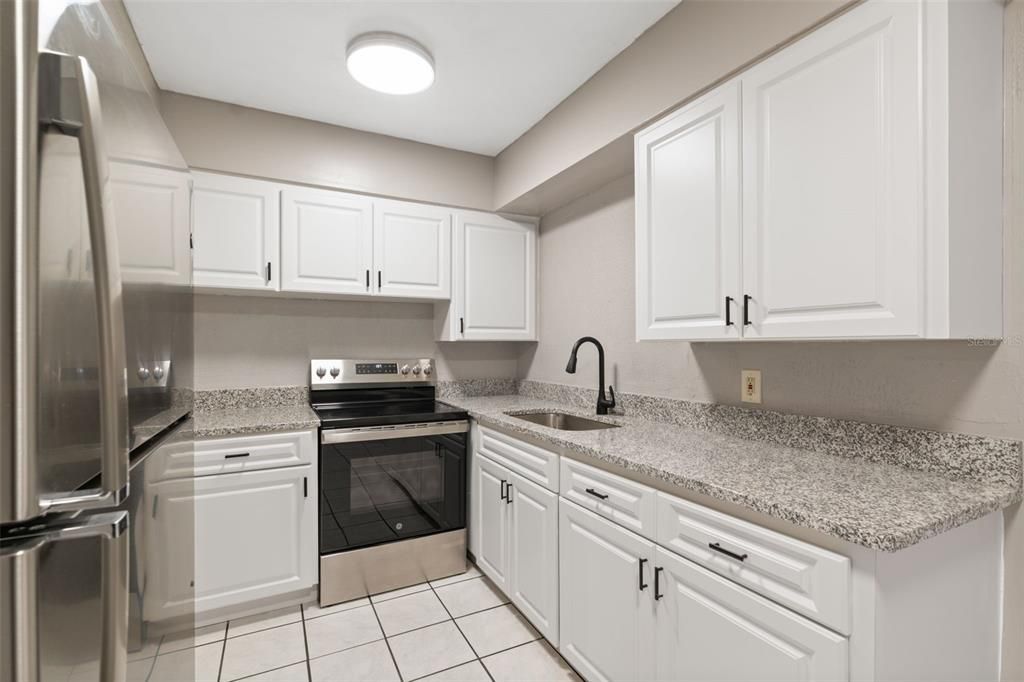 待售: $349,000 (4 贝兹, 2 浴室, 1731 平方英尺)