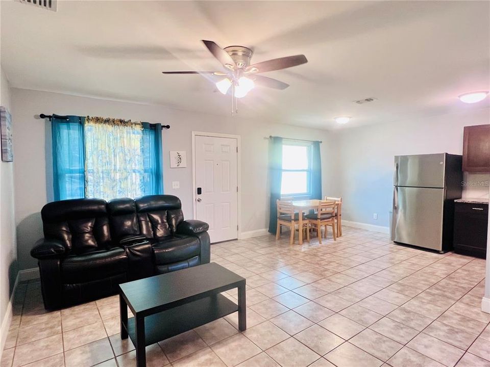 En Renta: $1,950 (2 camas, 1 baños, 750 Pies cuadrados)