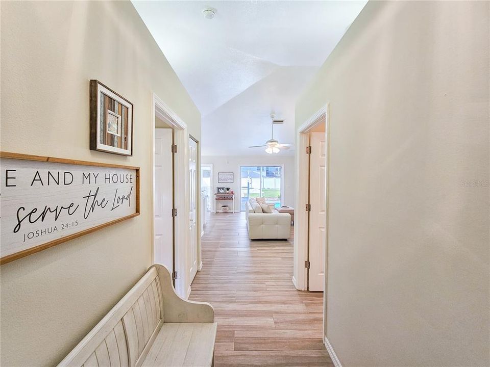 Под контрактом: $579,000 (2 спален, 2 ванн, 1082 Квадратных фут)