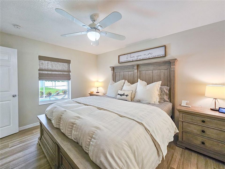 Под контрактом: $579,000 (2 спален, 2 ванн, 1082 Квадратных фут)