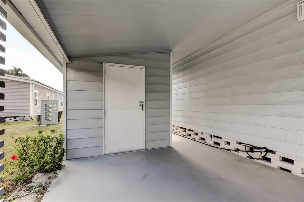 На продажу: $149,900 (2 спален, 2 ванн, 1144 Квадратных фут)