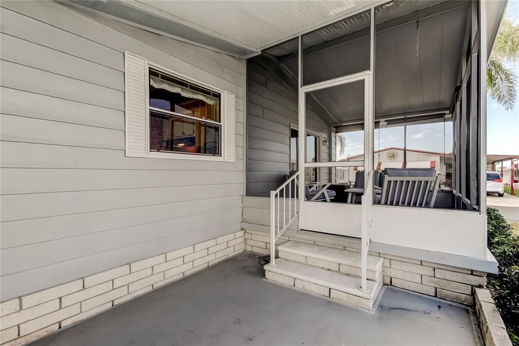 На продажу: $149,900 (2 спален, 2 ванн, 1144 Квадратных фут)