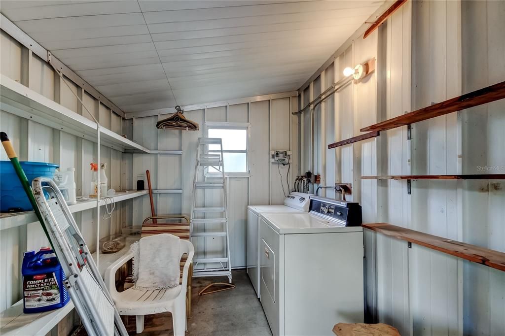 На продажу: $149,900 (2 спален, 2 ванн, 1144 Квадратных фут)