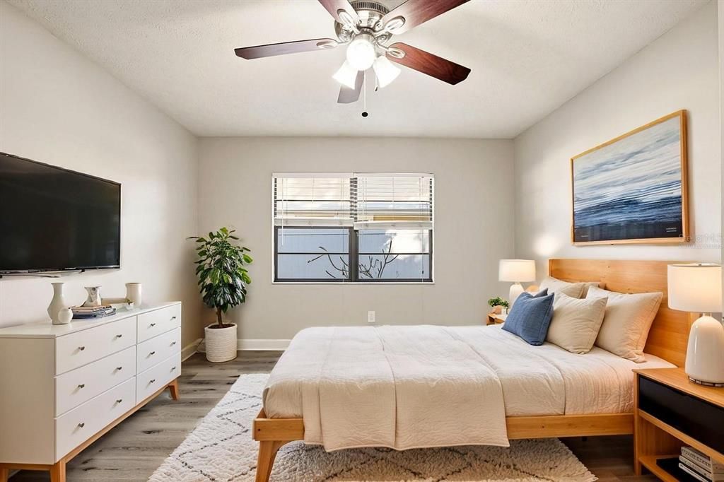 Activo con contrato: $419,900 (4 camas, 2 baños, 1754 Pies cuadrados)