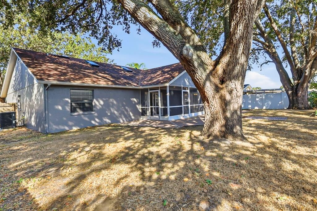 Activo con contrato: $419,900 (4 camas, 2 baños, 1754 Pies cuadrados)