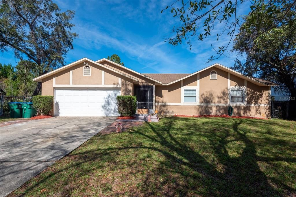 For Sale: $328,900 (4 beds, 2 baths, 1698 Square Feet)