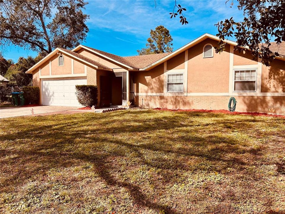 For Sale: $328,900 (4 beds, 2 baths, 1698 Square Feet)