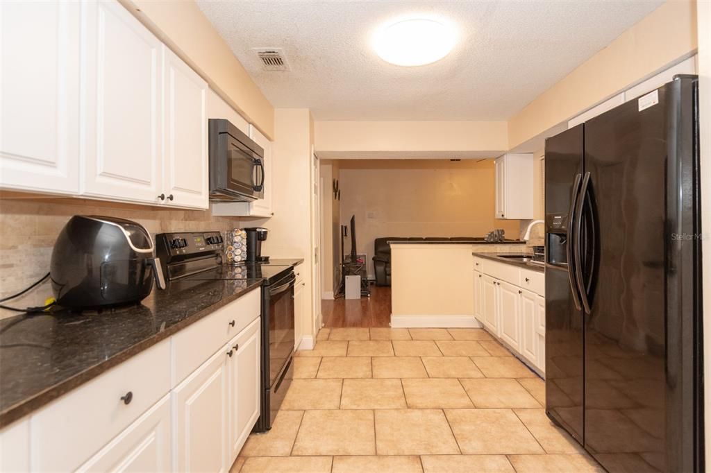 For Sale: $328,900 (4 beds, 2 baths, 1698 Square Feet)