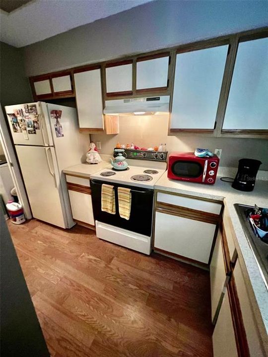 En Venta: $135,900 (2 camas, 2 baños, 962 Pies cuadrados)