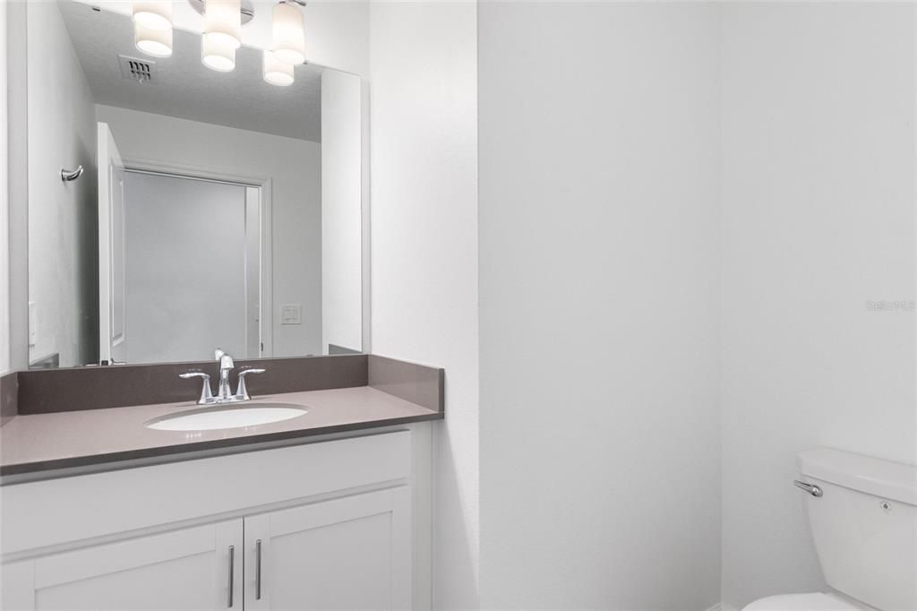 For Rent: $3,000 (4 beds, 2 baths, 2333 Square Feet)