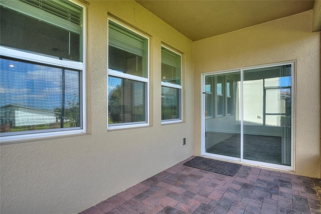 For Rent: $3,000 (4 beds, 2 baths, 2333 Square Feet)