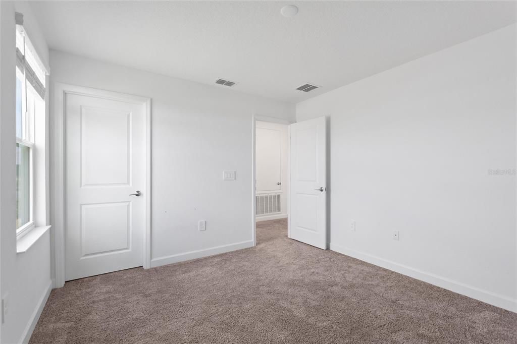 For Rent: $3,000 (4 beds, 2 baths, 2333 Square Feet)