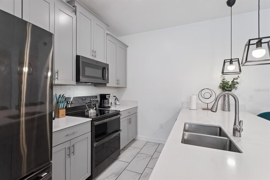 На продажу: $579,000 (5 спален, 4 ванн, 2168 Квадратных фут)