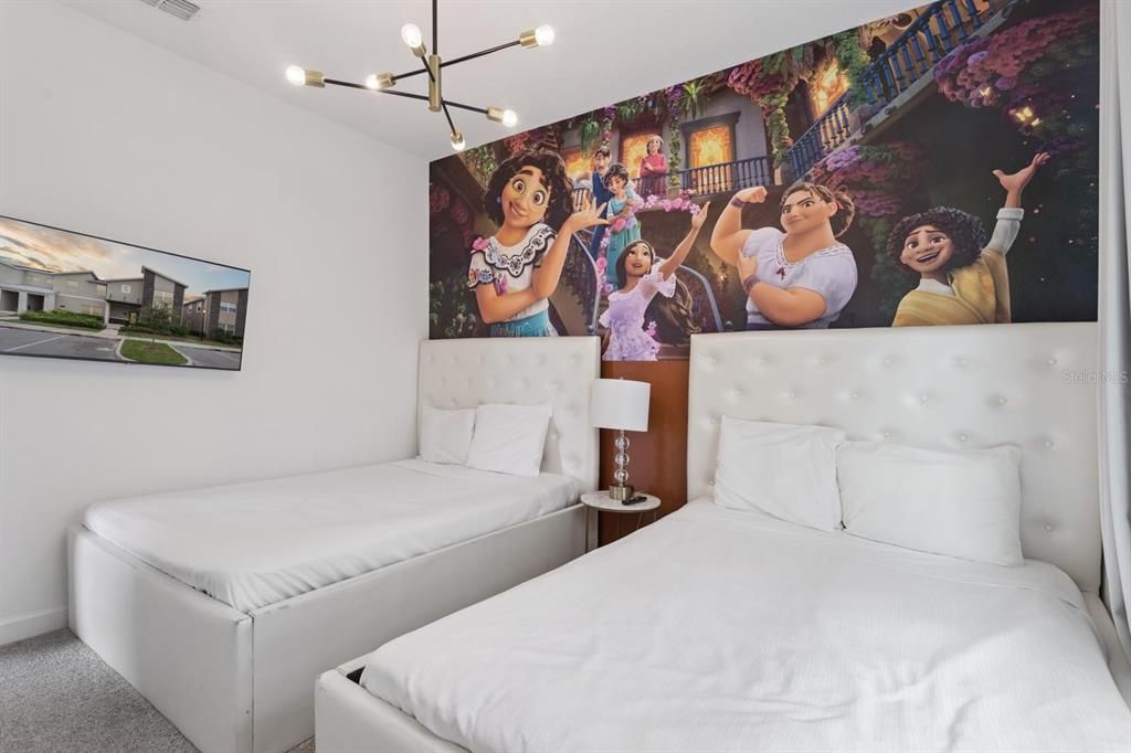 На продажу: $579,000 (5 спален, 4 ванн, 2168 Квадратных фут)