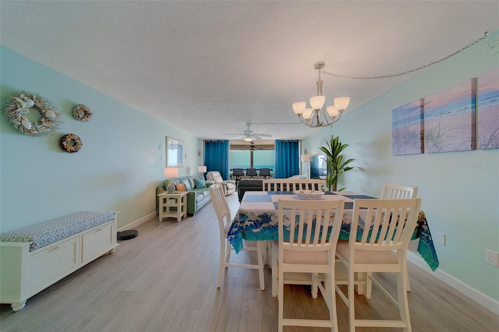 В аренду: $6,000 (2 спален, 2 ванн, 1330 Квадратных фут)