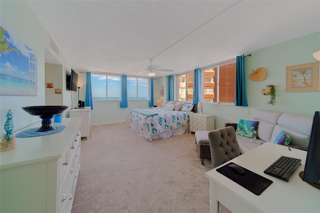 В аренду: $6,000 (2 спален, 2 ванн, 1330 Квадратных фут)