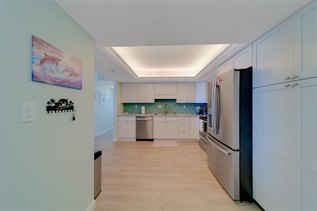 В аренду: $6,000 (2 спален, 2 ванн, 1330 Квадратных фут)