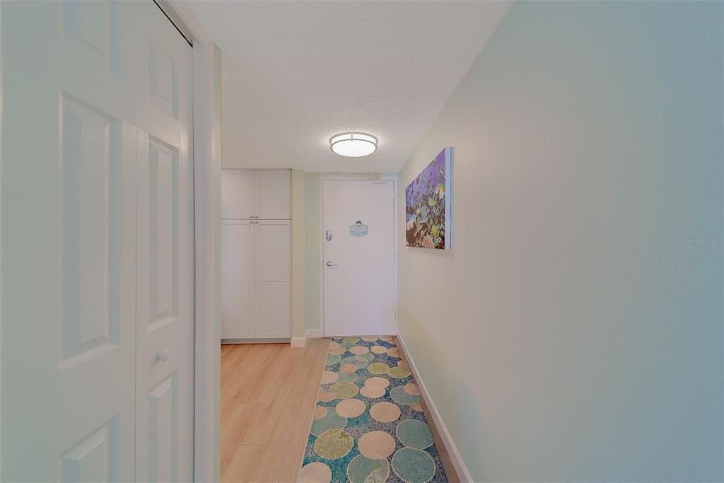 В аренду: $6,000 (2 спален, 2 ванн, 1330 Квадратных фут)