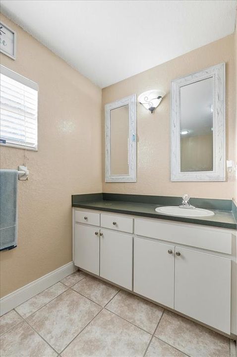 For Sale: $330,000 (3 beds, 2 baths, 1547 Square Feet)