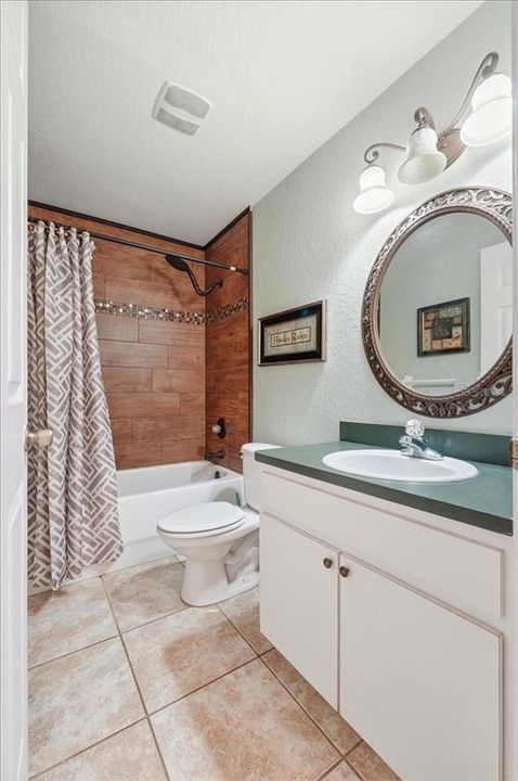 For Sale: $330,000 (3 beds, 2 baths, 1547 Square Feet)