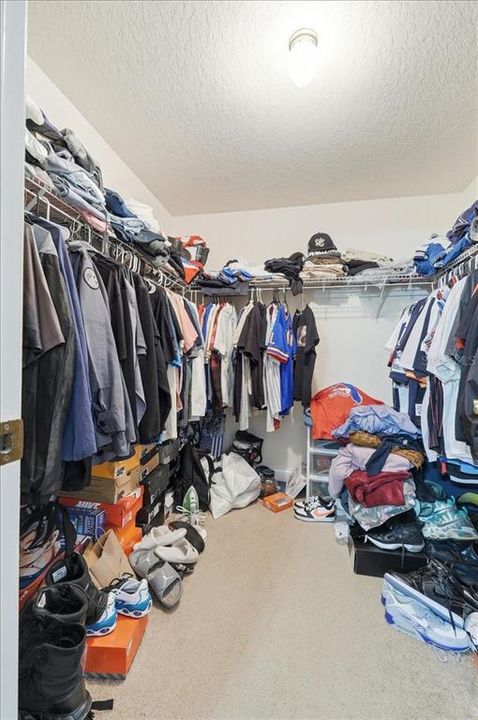 For Sale: $330,000 (3 beds, 2 baths, 1547 Square Feet)