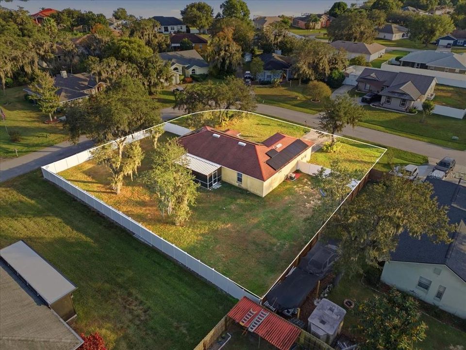 For Sale: $330,000 (3 beds, 2 baths, 1547 Square Feet)