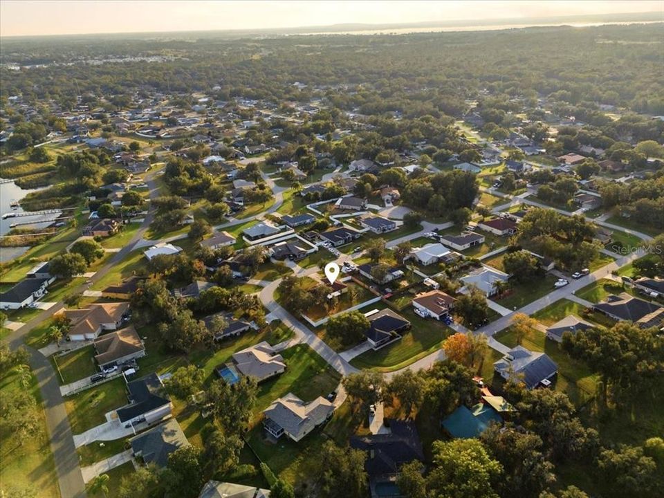 For Sale: $330,000 (3 beds, 2 baths, 1547 Square Feet)